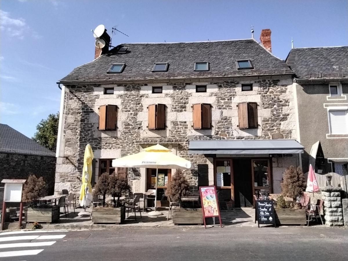 ホテル Le Relais Des Sites Faverolles  エクステリア 写真