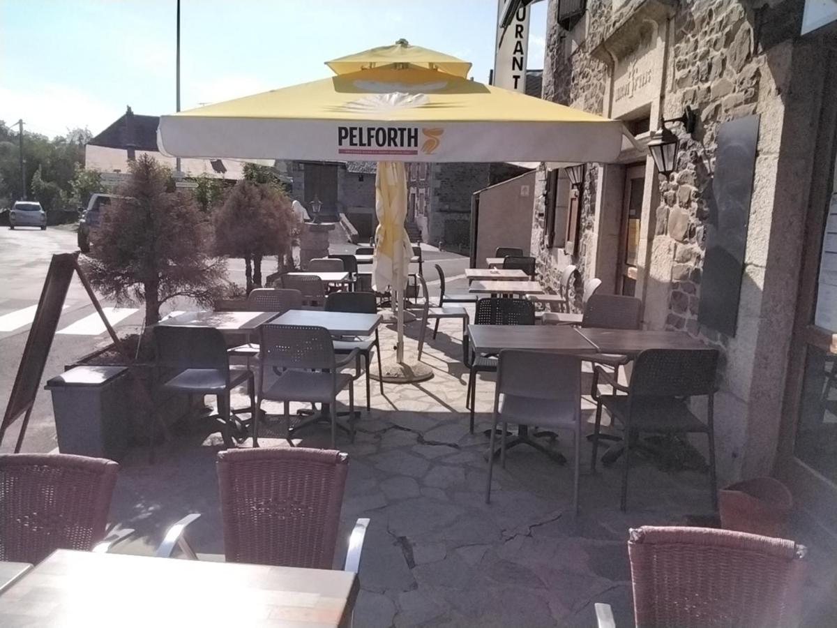 ホテル Le Relais Des Sites Faverolles  エクステリア 写真